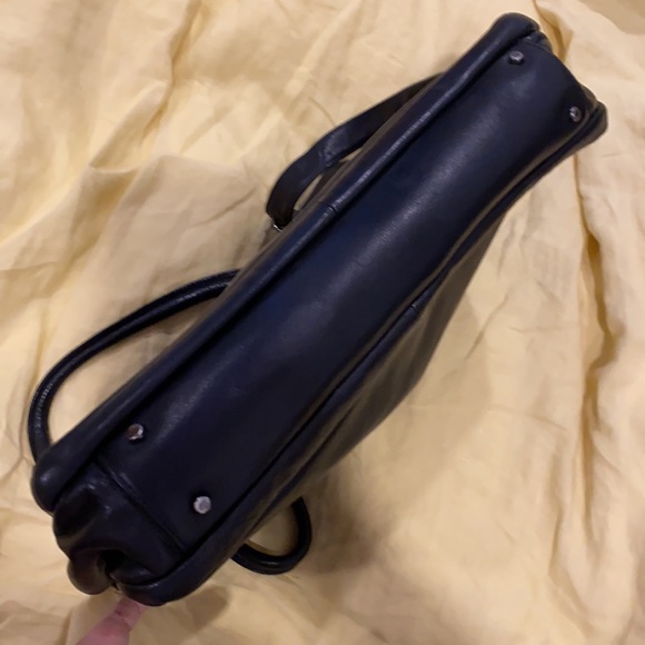 BNWOT Danier Black Leather Briefcase bag with long strap.  Many pockets. - Picture 5 of 5